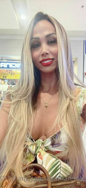 agathaferrazz