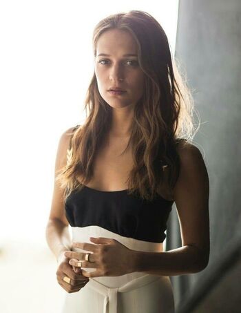 Alicia Vikander