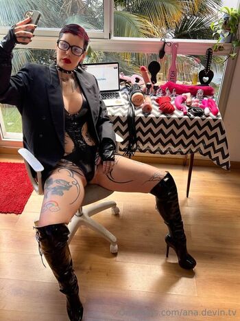 ana.devin.tv