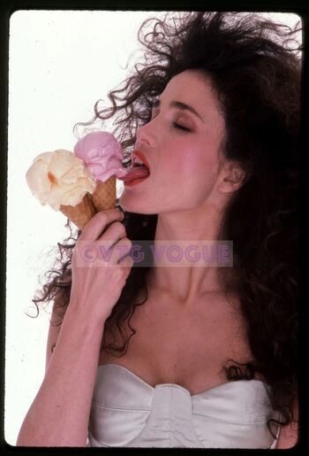 Andie MacDowell