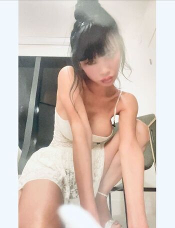 Bai Ling