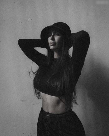 Bella Kraus