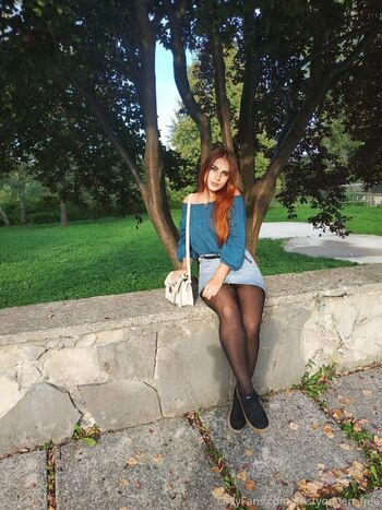 claudia_nerdy