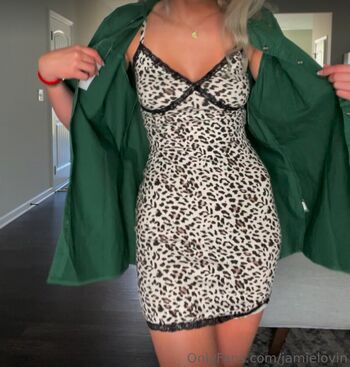DakotaDivilla