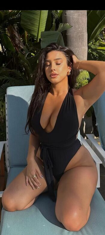 Dellara Legalbaddie