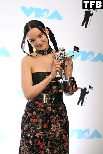 Dove Cameron