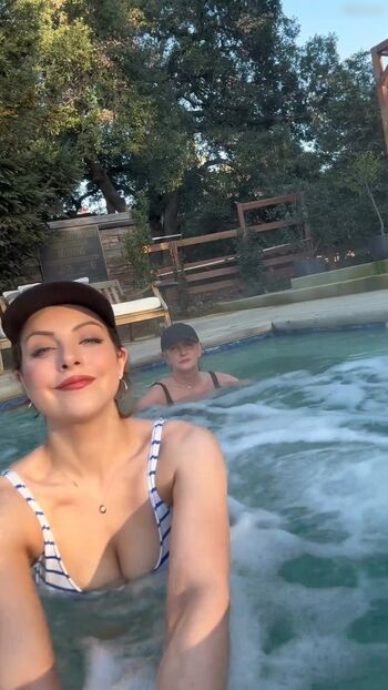 Elizabeth Gillies