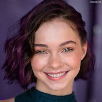 Emma Myers