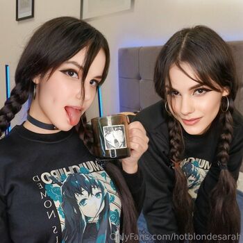 hotblondesarah