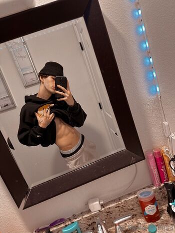 itsdamiankk
