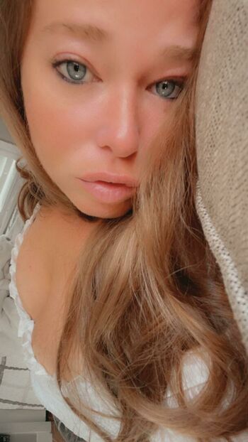 Ivy Mia