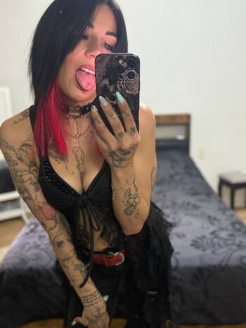 Jenny Sixx
