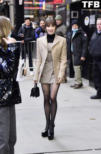 Lily Collins