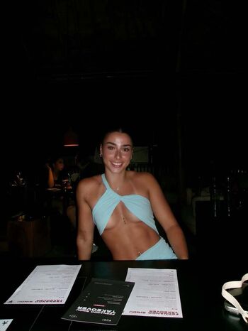 Mackenzie Vassallo / mackenzievassallo