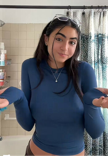 Megan Larian