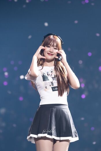 Minnie (Nicha Yontararak - I-dle