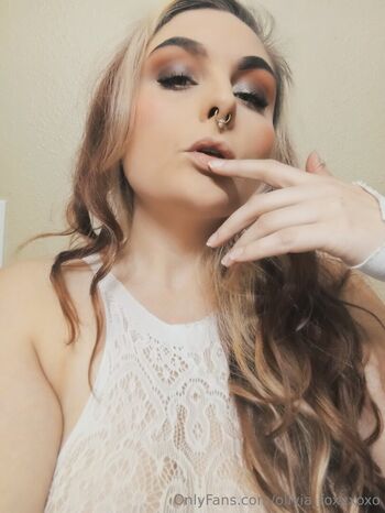 olivia_foxxxoxo