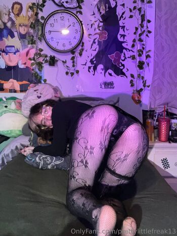 prettylittlefreak13
