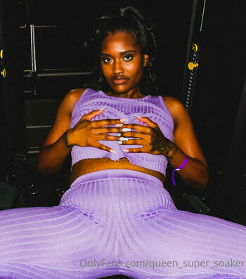 queen_super_soaker