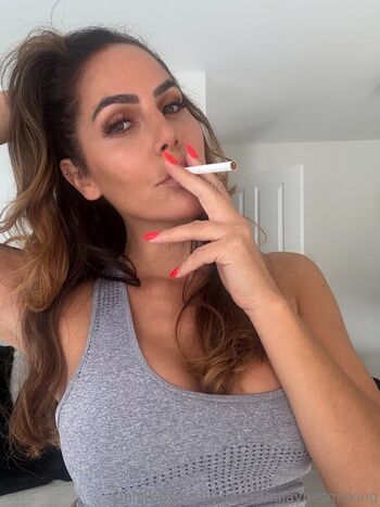 samanthajaynesmoking
