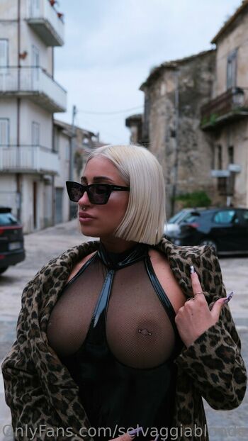 Selvaggia Blonde