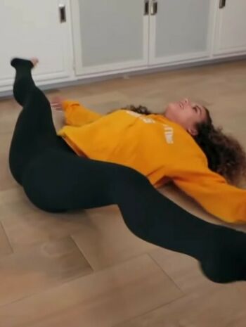 Sofie Dossi