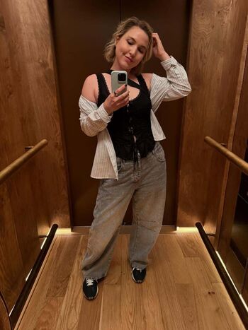 Taylor Tomlinson