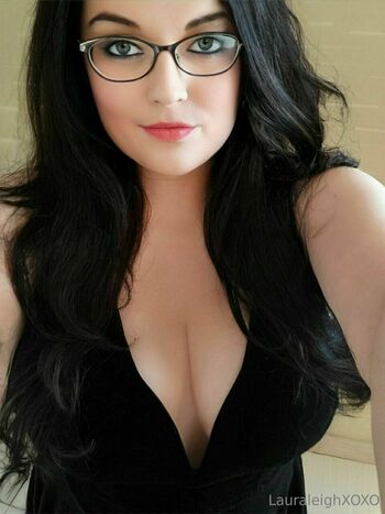 the.laurajohnson