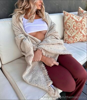 themiacoxxx