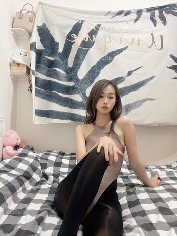 Zzzzm83 新莊張美 Rita